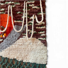 Afbeelding in Gallery-weergave laden, Vintage wandkleed van Artesanato Benetti Gramado RS, 1970’s