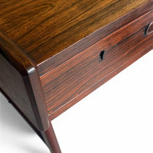 Load image into Gallery viewer, Danish palisander bureau model 56 ontworpen door Arne Wahl Iversen voor Vinde Møbelfabrik, Denemarken 1960.