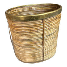 Afbeelding in Gallery-weergave laden, Vintage Italiaanse mand of plantenbak van bamboe en messing, Italië 1970s