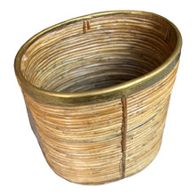 Afbeelding in Gallery-weergave laden, Vintage Italiaanse mand of plantenbak van bamboe en messing, Italië 1970s