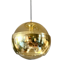 Afbeelding in Gallery-weergave laden, Vintage Globe hanglamp van Peill & Putzler, Duitsland 1970s