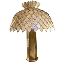 Afbeelding in Gallery-weergave laden, Vintage Capiz Shell en messing Tafellamp, Italië 1970s