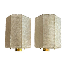 Load image into Gallery viewer, Set glas en messing wandlampen van Kalmar, Oostenrijk 1970s