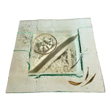 Afbeelding in Gallery-weergave laden, Vintage handgemaakte glazen schaal, 1970s