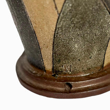 Afbeelding in Gallery-weergave laden, Vintage XXL bewerkte terracotta lamp, Frankrijk 1960s