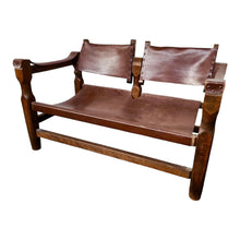 Load image into Gallery viewer, Bruine leren 'safari' tweezitter, Deens design, 1960s