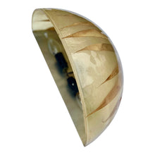 Load image into Gallery viewer, Unieke wandlamp van hars met echte bladeren, Frankrijk 1970s