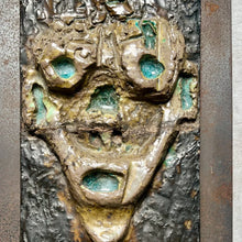 Load image into Gallery viewer, Vintage keramieken en metalen brutalist plaquette/ wandsculptuur, 1970s
