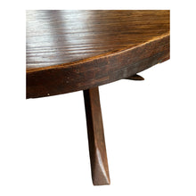 Load image into Gallery viewer, Vintage massief Imbuia-houten brutalistische ronde tafel, 1970s
