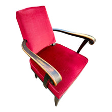 Afbeelding in Gallery-weergave laden, Art Deco Fauteuil in Rood Fluweel toegeschreven aan Andre Arbus, Frankrijk 1920s
