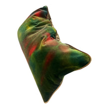 Afbeelding in Gallery-weergave laden, MIPPIES tie-dye groen kussen 59 X 33 X 11 cm
