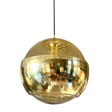 Afbeelding in Gallery-weergave laden, Vintage Globe hanglamp van Peill &amp; Putzler, Duitsland 1970s
