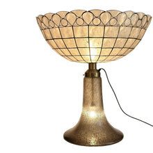 Afbeelding in Gallery-weergave laden, Peill &amp; Putzler Tafellamp met Vintage Schelpen kap, Duitsland 1970s
