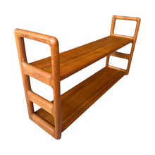 Afbeelding in Gallery-weergave laden, Dyrlund Wandplank van Teakhout, Denemarken 1960s
