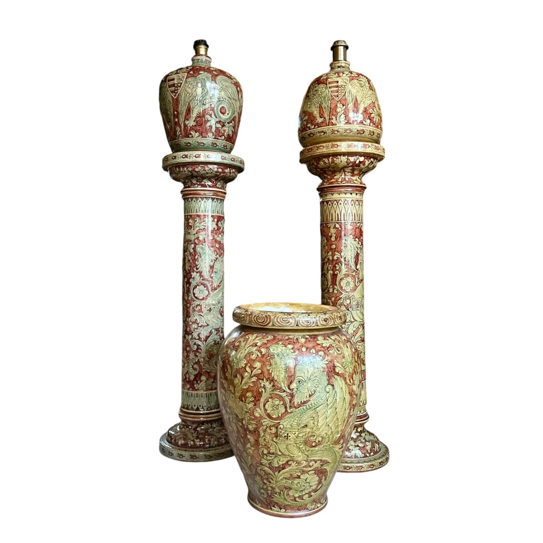 Zeer unieke handgeschilderde keramische set lampen/zuilen van Biagioli Gubbio, Italië 1970s