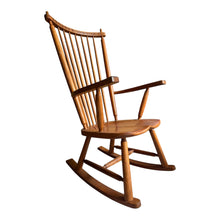 Afbeelding in Gallery-weergave laden, Eikenhouten Vintage Schommelstoel De Ster Gelderland, Nederland 1960
