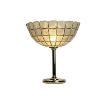 Afbeelding in Gallery-weergave laden, Vintage Set Tafel Lampen van Messing &amp; Capiz Schelpen Kap, 1970s
