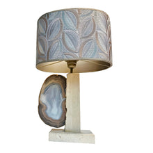 Load image into Gallery viewer, Vintage travertine/ agaat tafellamp met nieuwe kap, België 1970s

