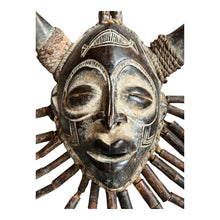 Load image into Gallery viewer, African Chokwe mask. Congo circa, Afrika 1950
