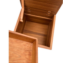 Afbeelding in Gallery-weergave laden, Vintage teakhouten opberg box/ trolly/ bar van Salin Mobler, Denemarken 1960s
